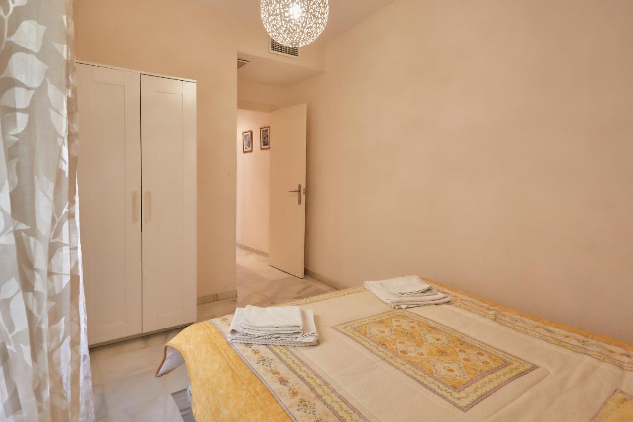 Two Bedrooms Leonor Davalos Севилья Экстерьер фото